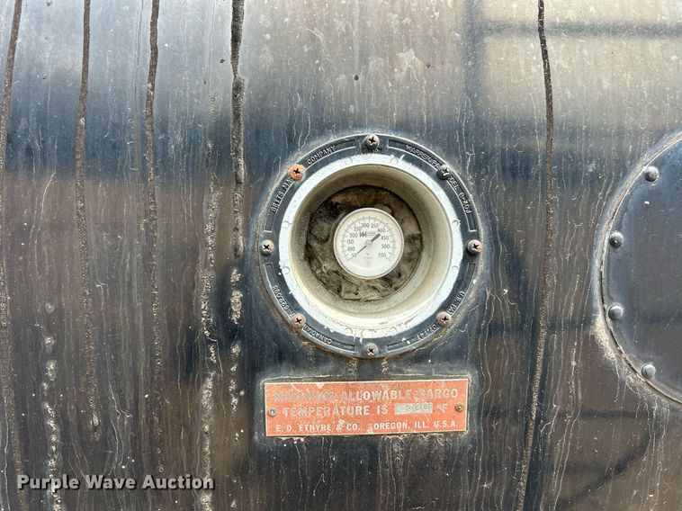 image for item EK2791 1992 Etnyre LWR tank trailer