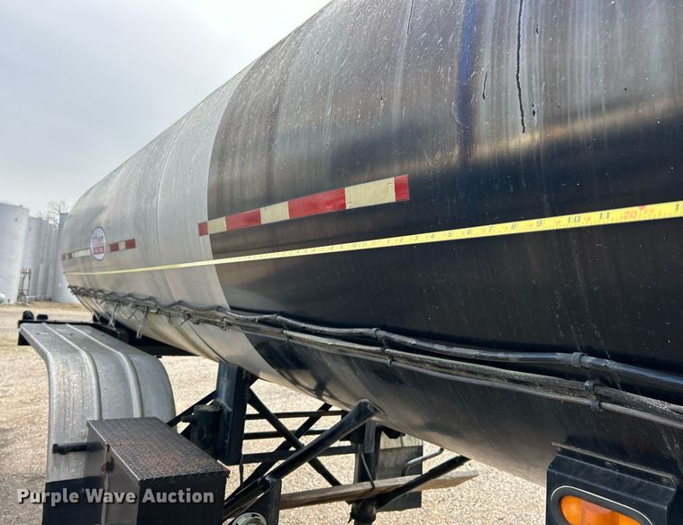 image for item EK2791 1992 Etnyre LWR tank trailer