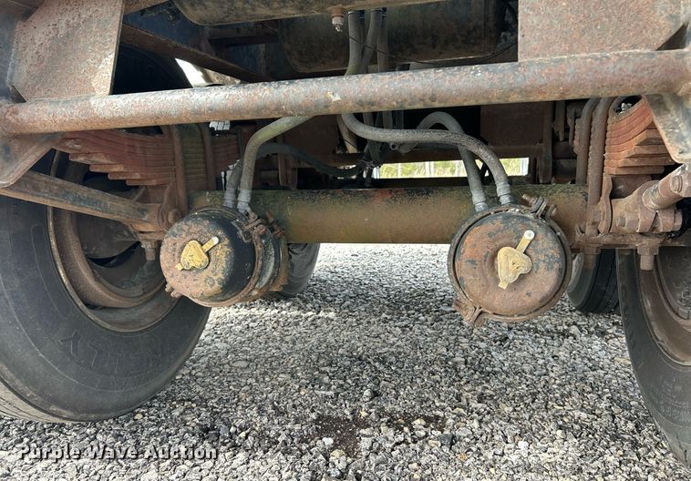 image for item EK2791 1992 Etnyre LWR tank trailer