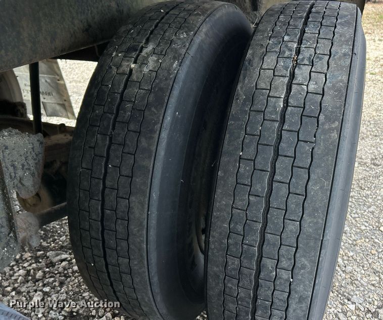 image for item EK2791 1992 Etnyre LWR tank trailer