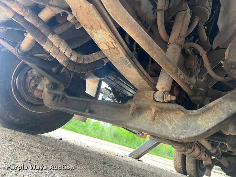 image for item EL2045 2009 Ford F750 bucket truck