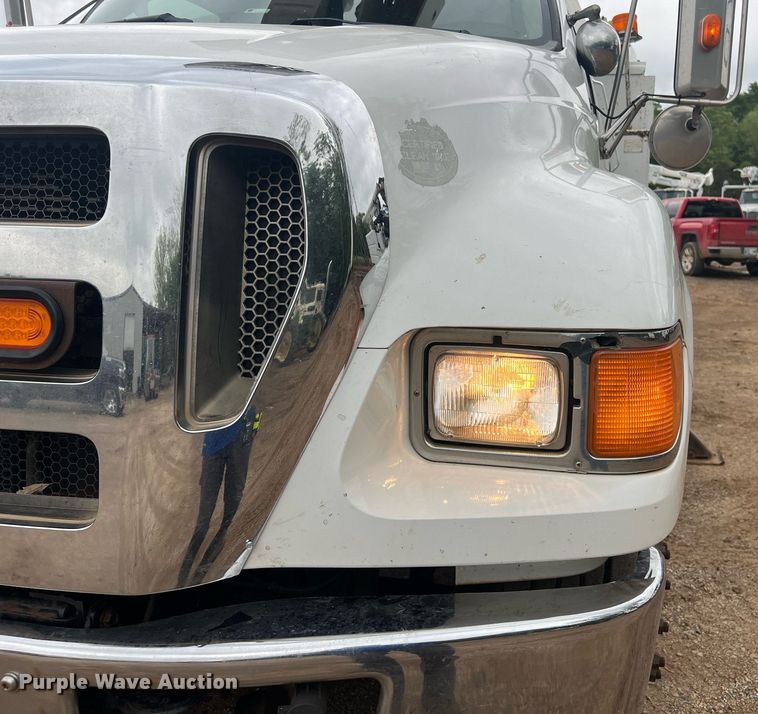 image for item EL2045 2009 Ford F750 bucket truck