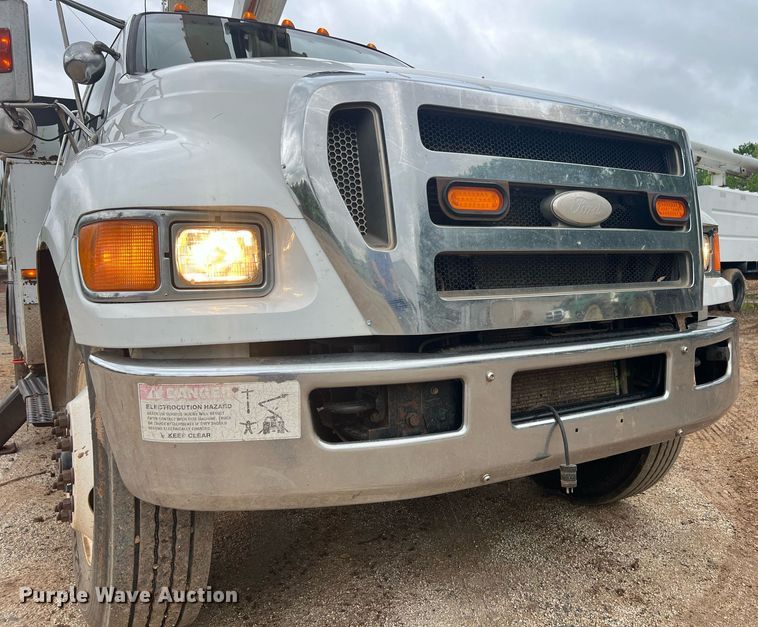image for item EL2045 2009 Ford F750 bucket truck