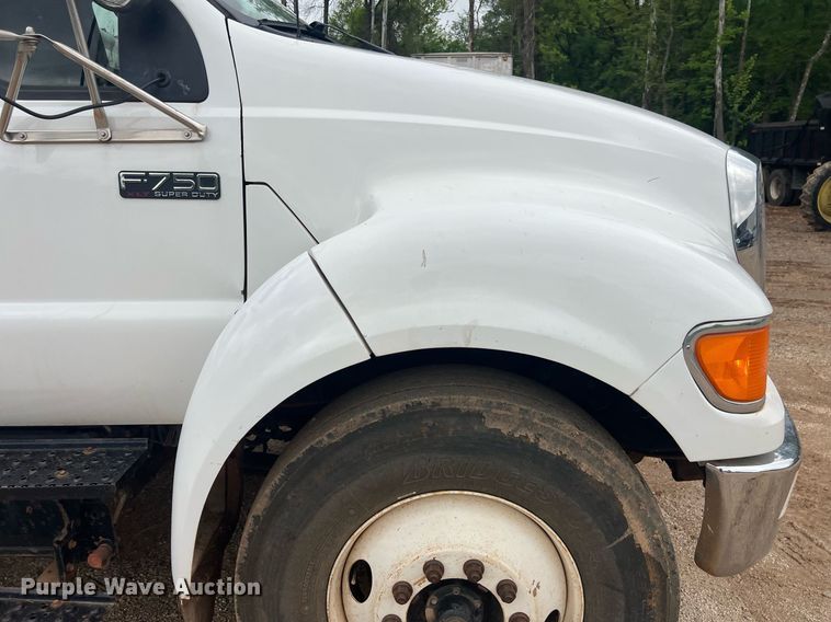 image for item EL2045 2009 Ford F750 bucket truck
