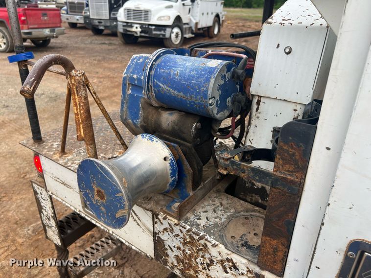 image for item EL2045 2009 Ford F750 bucket truck