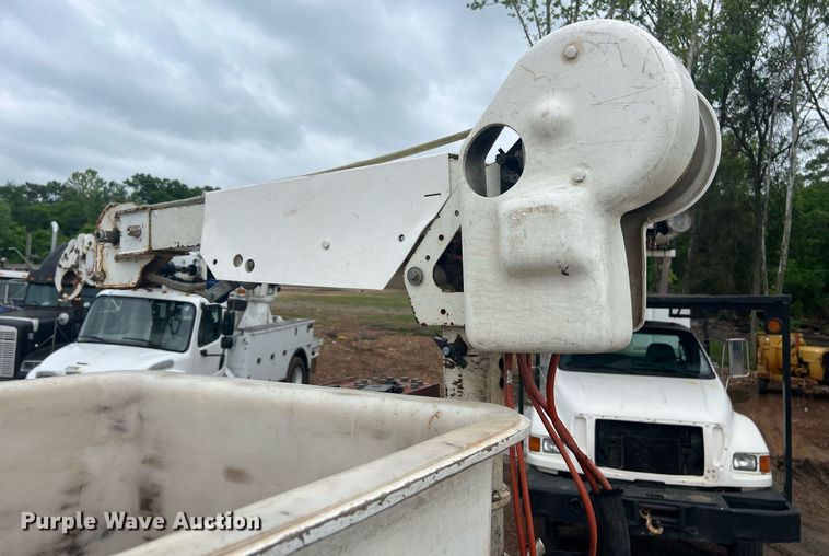 image for item EL2045 2009 Ford F750 bucket truck