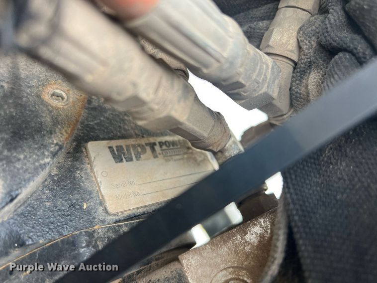 image for item EL2045 2009 Ford F750 bucket truck