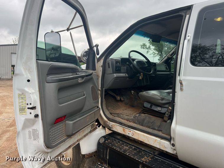image for item EL2045 2009 Ford F750 bucket truck