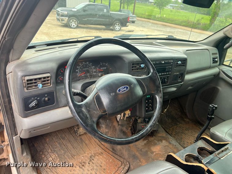 image for item EL2045 2009 Ford F750 bucket truck