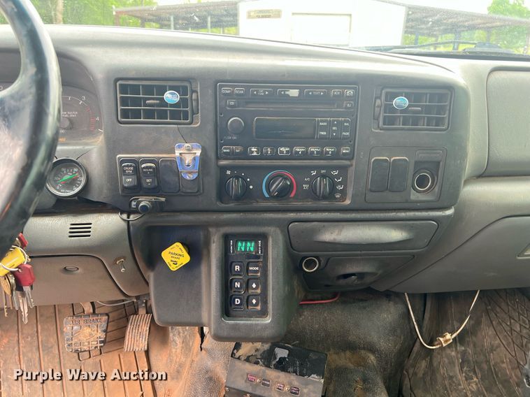 image for item EL2045 2009 Ford F750 bucket truck