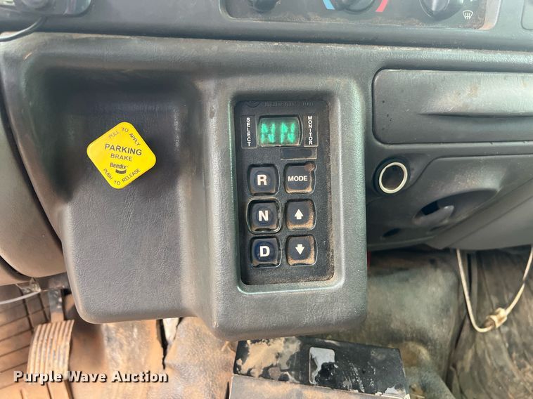 image for item EL2045 2009 Ford F750 bucket truck