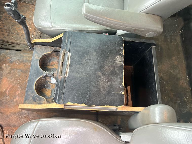 image for item EL2045 2009 Ford F750 bucket truck