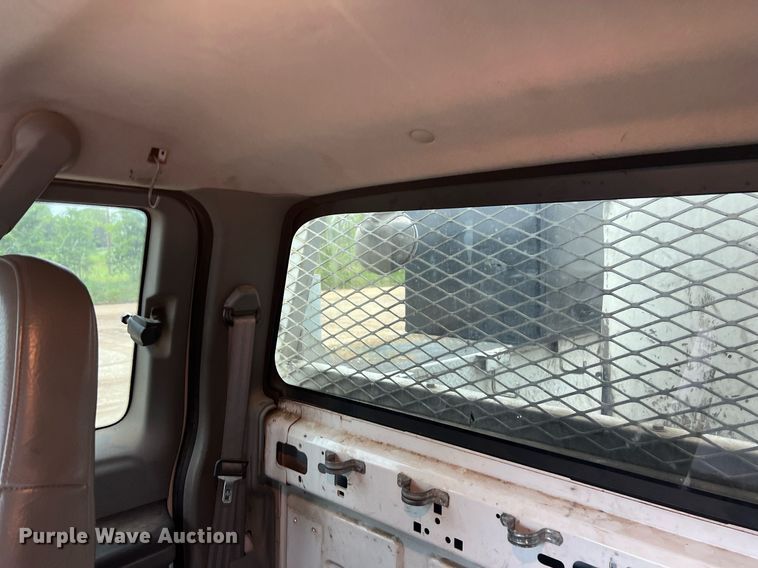 image for item EL2045 2009 Ford F750 bucket truck