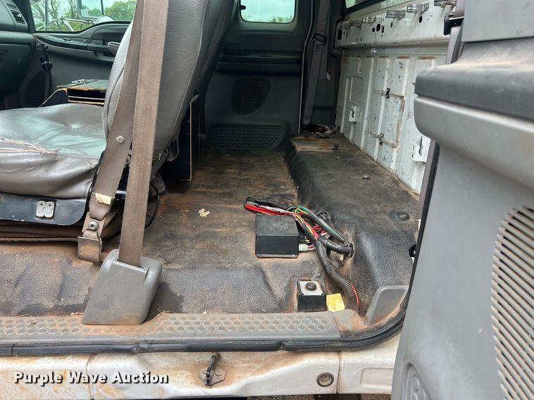 image for item EL2045 2009 Ford F750 bucket truck