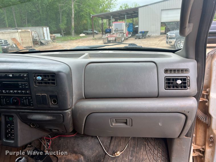 image for item EL2045 2009 Ford F750 bucket truck