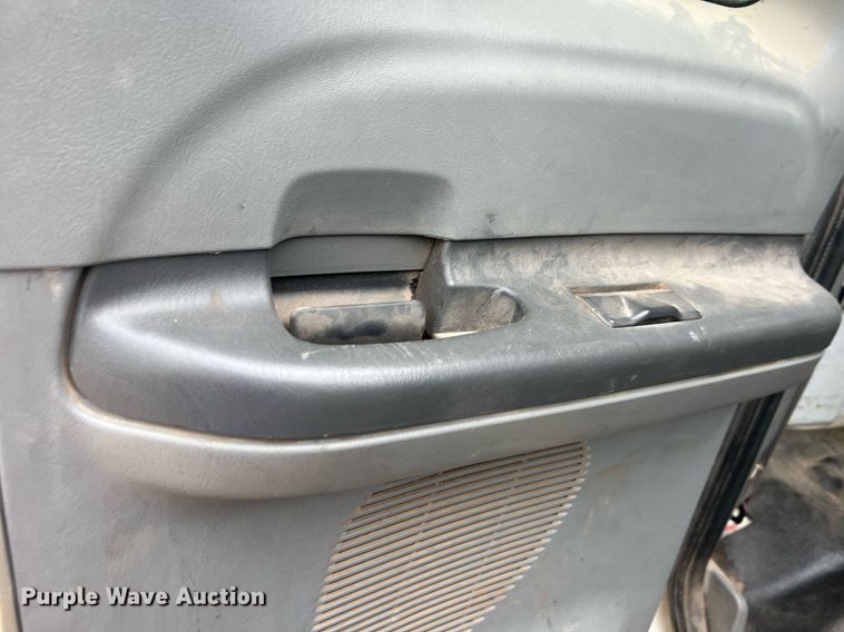 image for item EL2045 2009 Ford F750 bucket truck