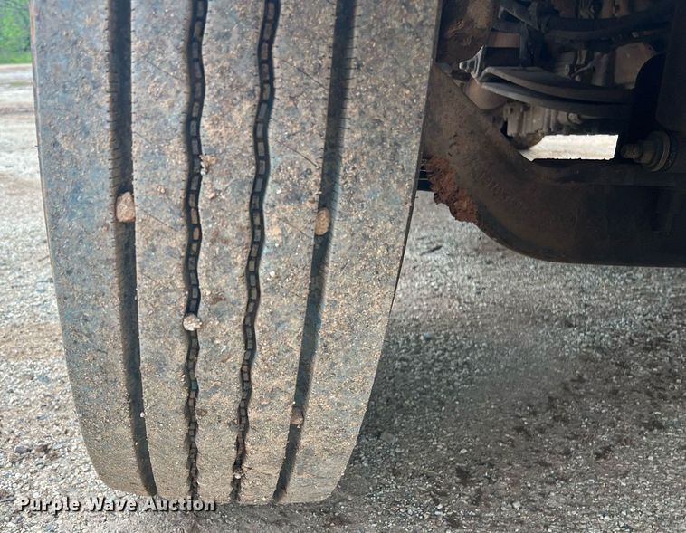 image for item EL2045 2009 Ford F750 bucket truck