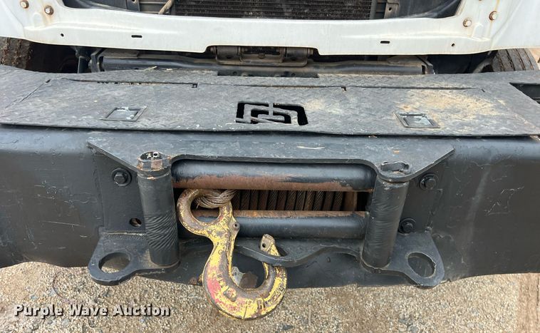 image for item EL2047 2006 Ford F750 forestry bucket truck