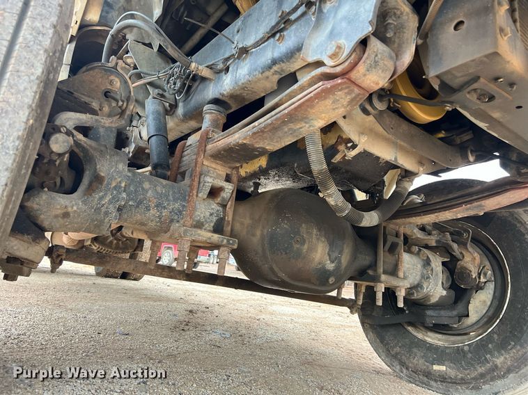 image for item EL2047 2006 Ford F750 forestry bucket truck