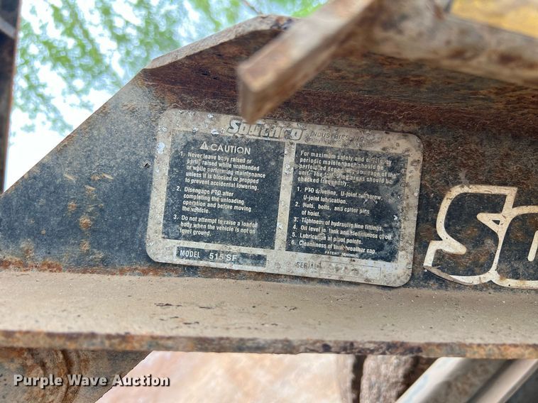 image for item EL2047 2006 Ford F750 forestry bucket truck