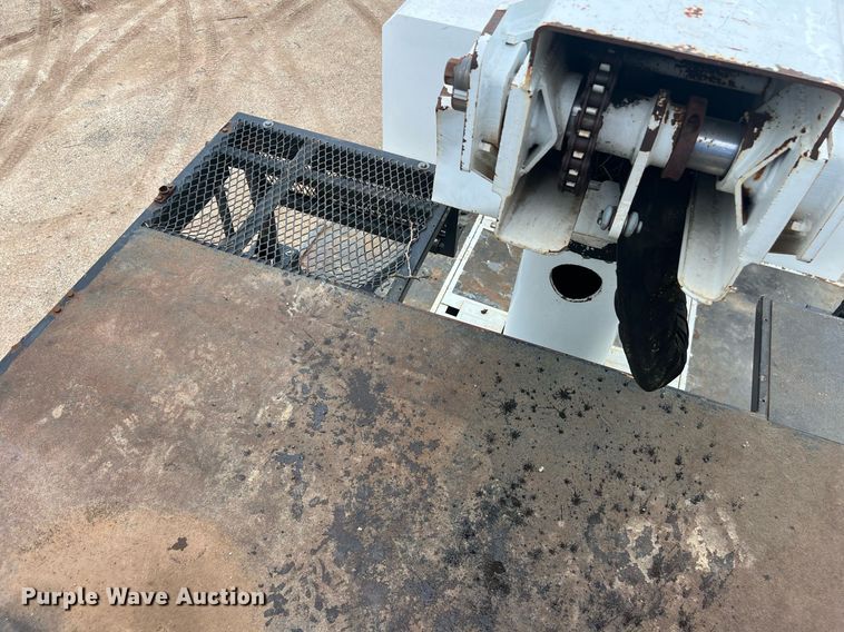 image for item EL2047 2006 Ford F750 forestry bucket truck