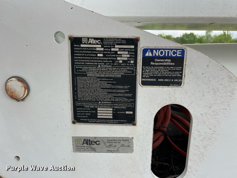 image for item EL2047 2006 Ford F750 forestry bucket truck