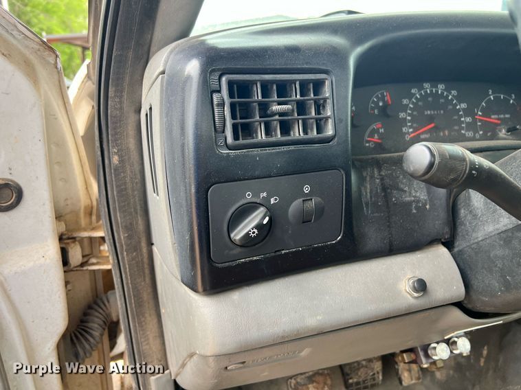 image for item EL2047 2006 Ford F750 forestry bucket truck