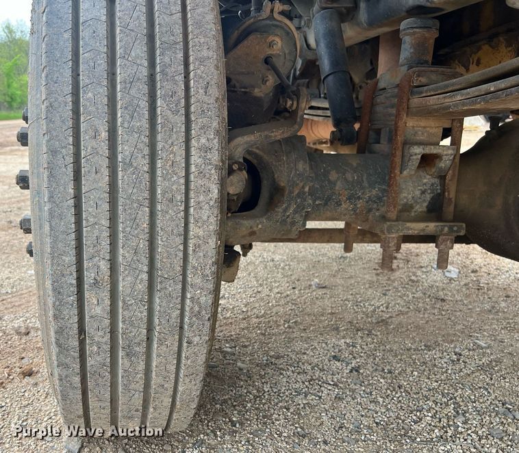 image for item EL2047 2006 Ford F750 forestry bucket truck