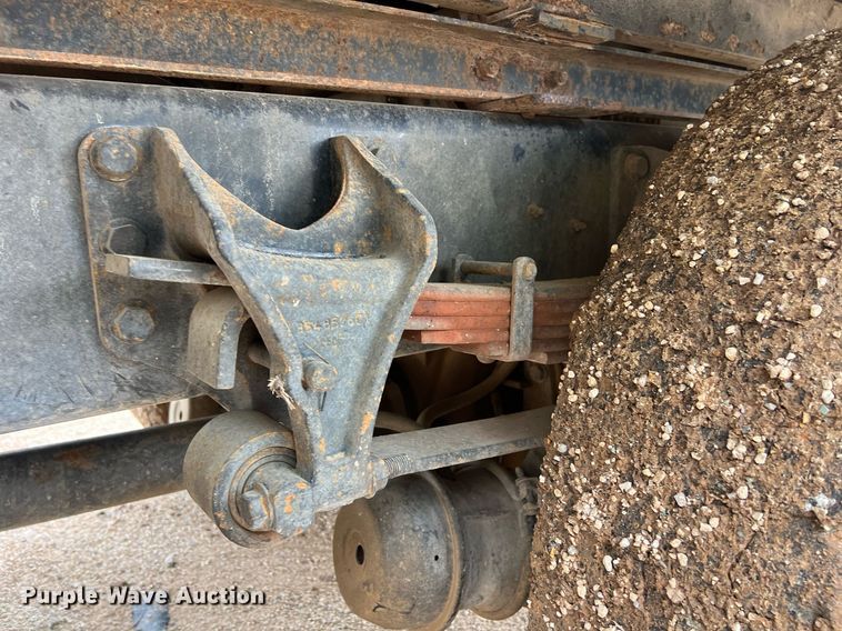 image for item EL2047 2006 Ford F750 forestry bucket truck