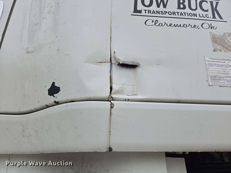 image for item EL2066 2010 International ProStar semi truck