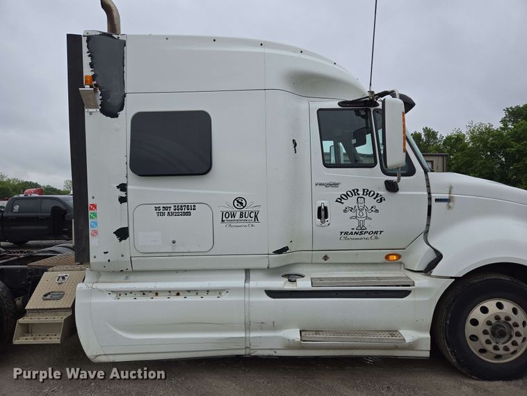 image for item EL2066 2010 International ProStar semi truck