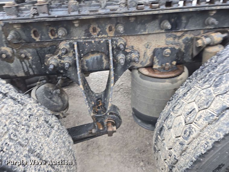 image for item EL2066 2010 International ProStar semi truck