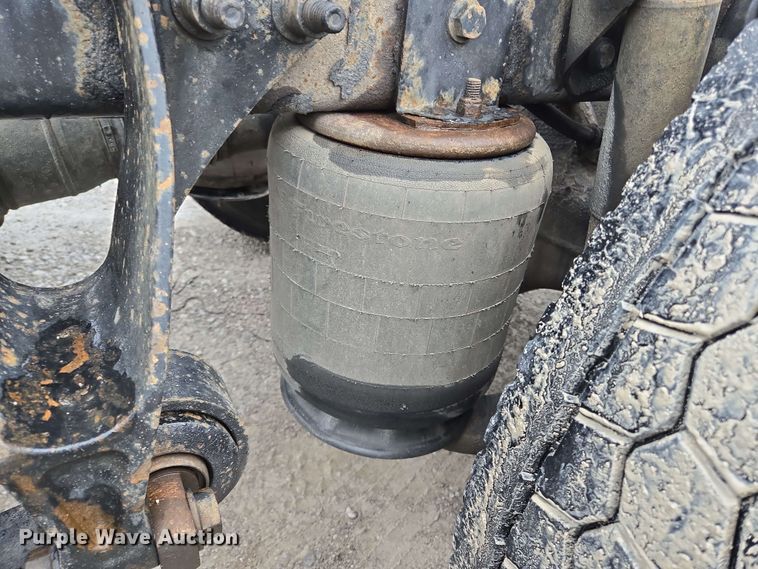 image for item EL2066 2010 International ProStar semi truck