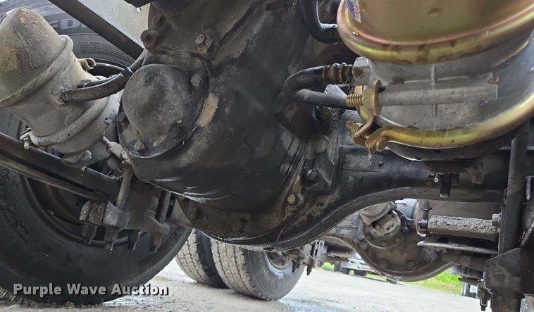 image for item EL2066 2010 International ProStar semi truck