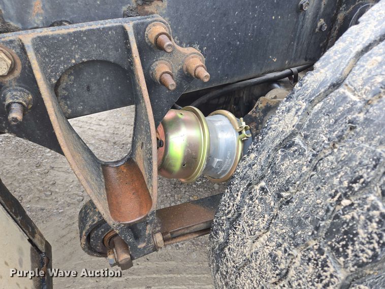 image for item EL2066 2010 International ProStar semi truck