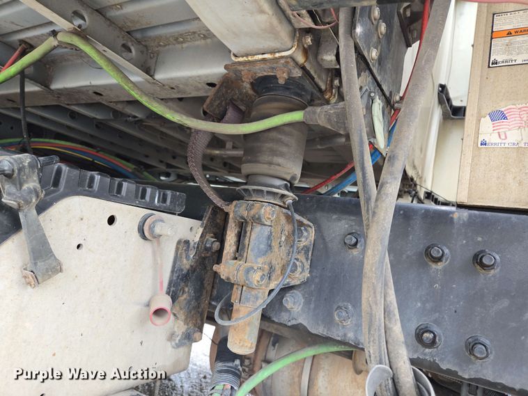 image for item EL2066 2010 International ProStar semi truck