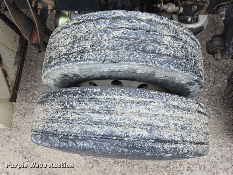 image for item EL2066 2010 International ProStar semi truck