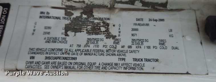 image for item EL2066 2010 International ProStar semi truck