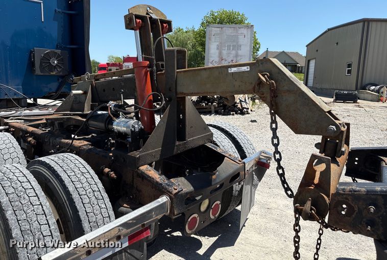 image for item EM2517 Fifth wheel wrecker