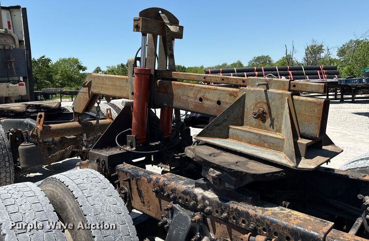 image for item EM2517 Fifth wheel wrecker