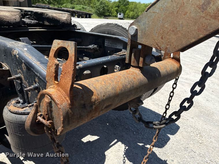 image for item EM2517 Fifth wheel wrecker