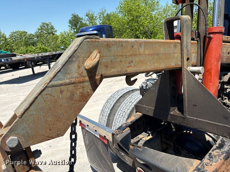 image for item EM2517 Fifth wheel wrecker