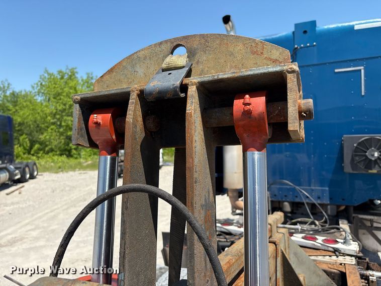 image for item EM2517 Fifth wheel wrecker