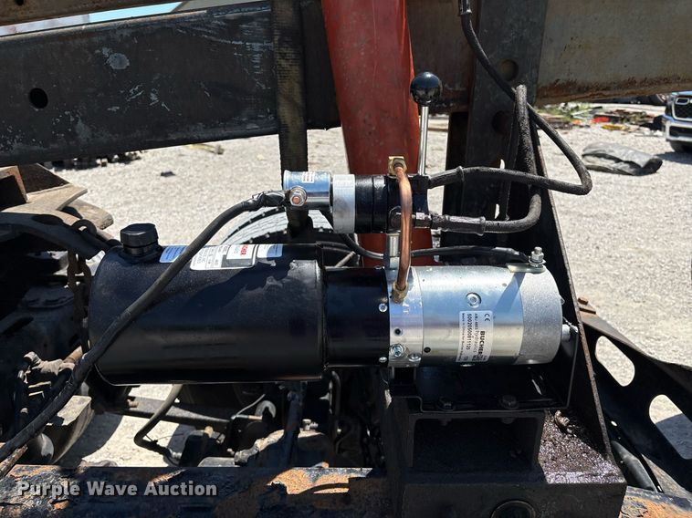 image for item EM2517 Fifth wheel wrecker