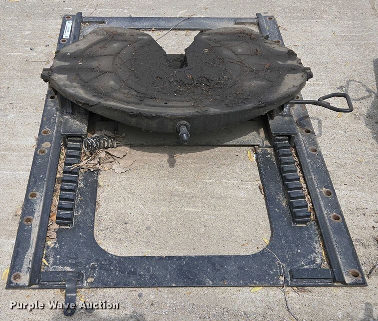 image for item EM7060 Fifth wheel plate 