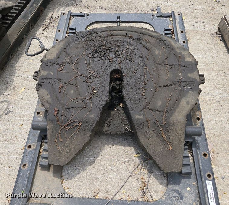 image for item EM7060 Fifth wheel plate 