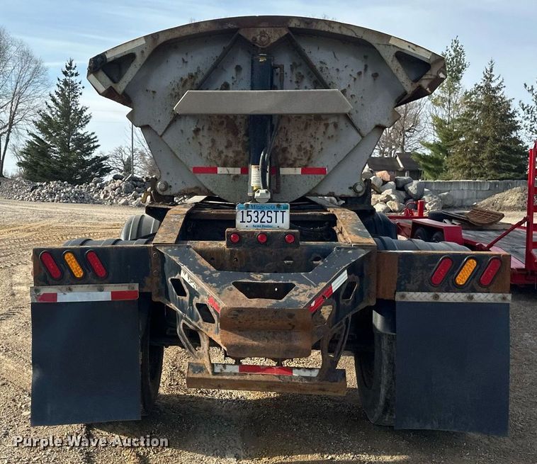 image for item EN3019 2016 Cross Country  200-43 side dump trailer