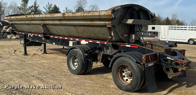 image for item EN3019 2016 Cross Country  200-43 side dump trailer