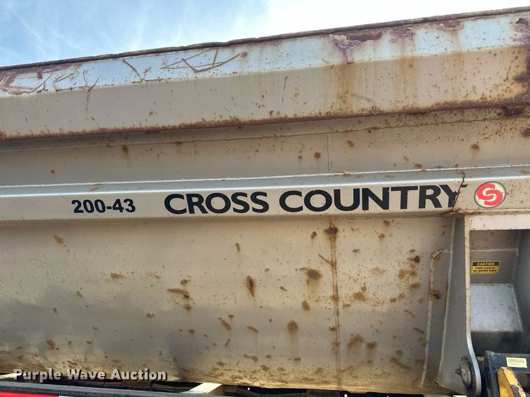 image for item EN3019 2016 Cross Country  200-43 side dump trailer