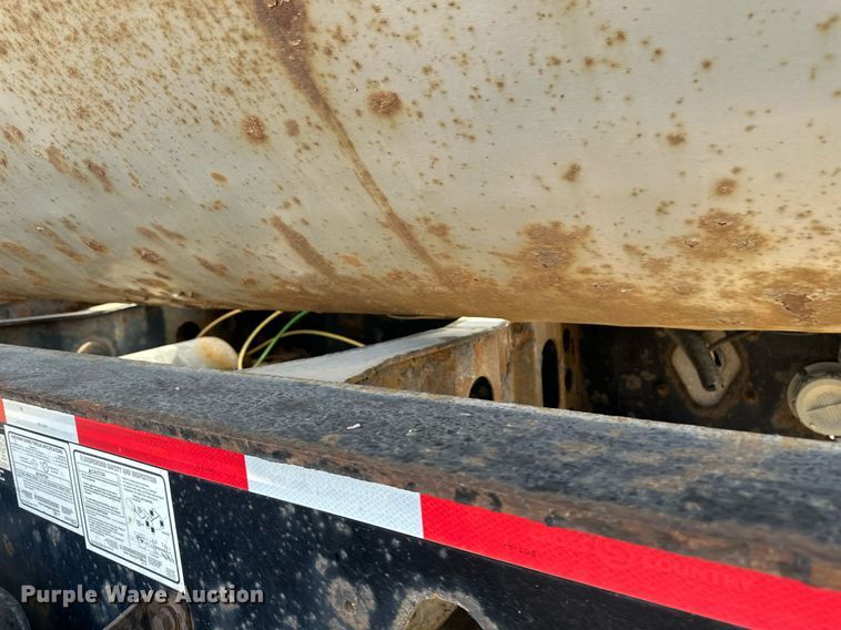 image for item EN3019 2016 Cross Country  200-43 side dump trailer